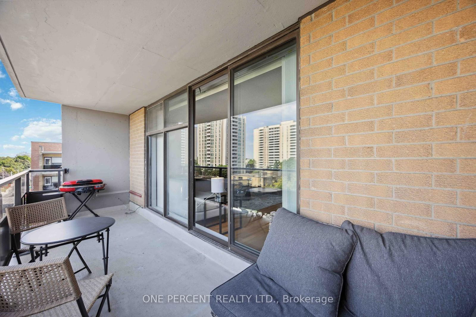 135 Marlee Ave, unit 704 for sale - image #22