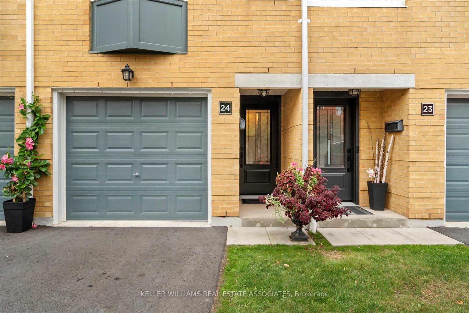 2300 Brays Lane, unit 24 for sale - image #2