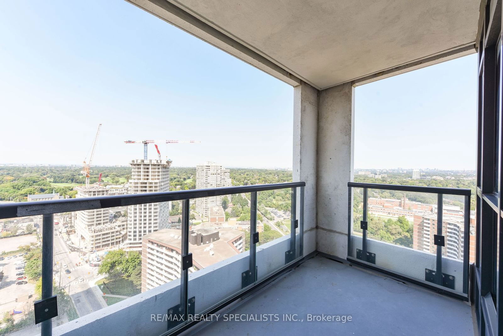 5 MABELLE Ave, unit 2535 for rent - image #29