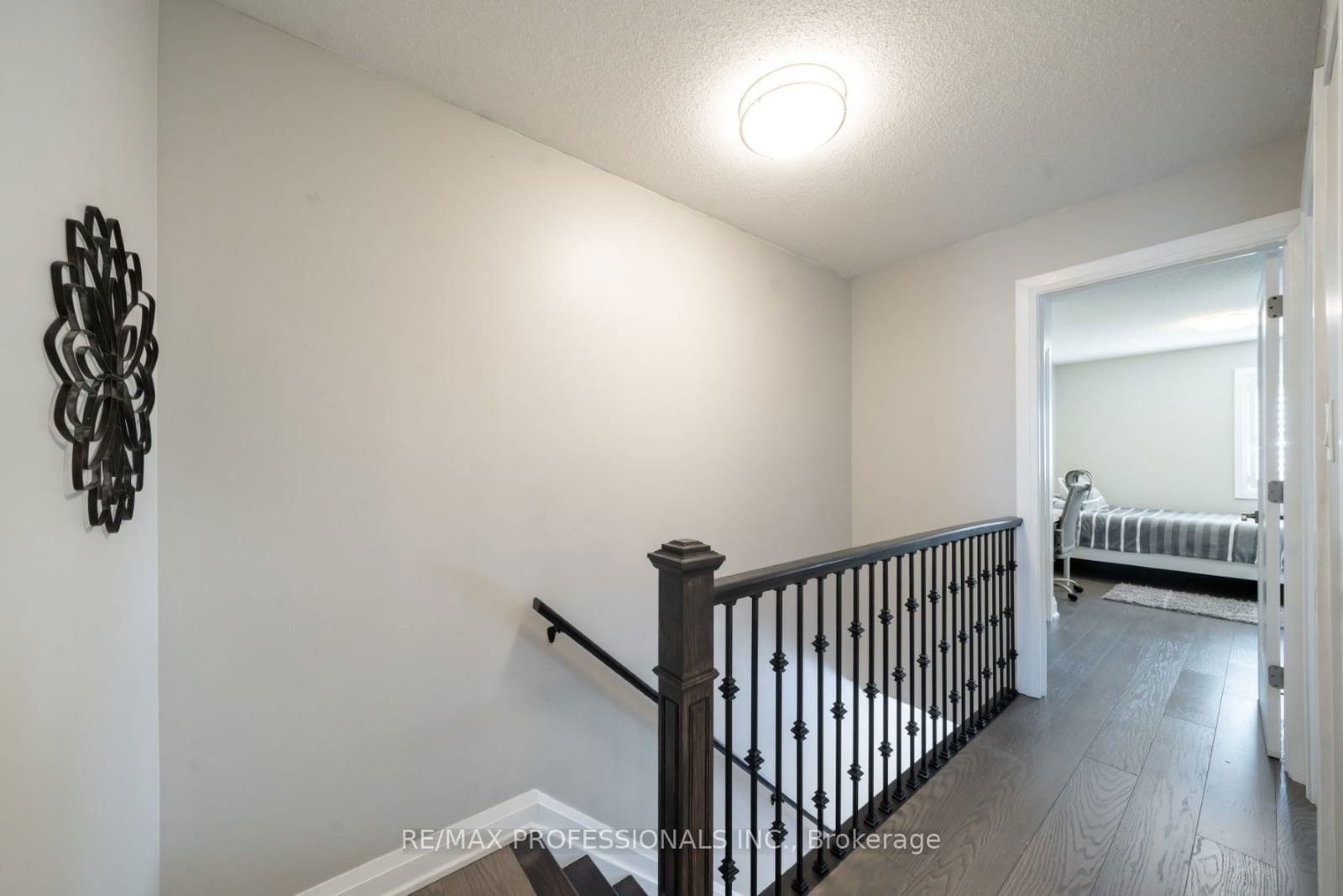 1128 Dundas St W, unit 110 for sale - image #25