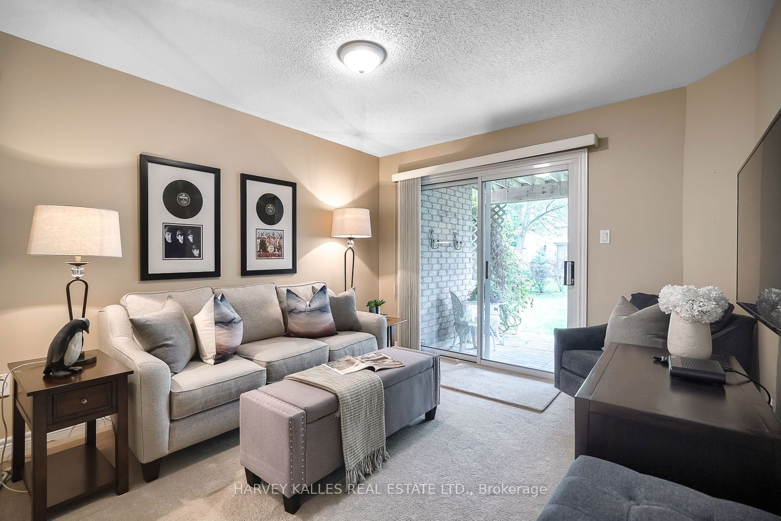 191 La Rose Ave, unit 31 for sale - image #25