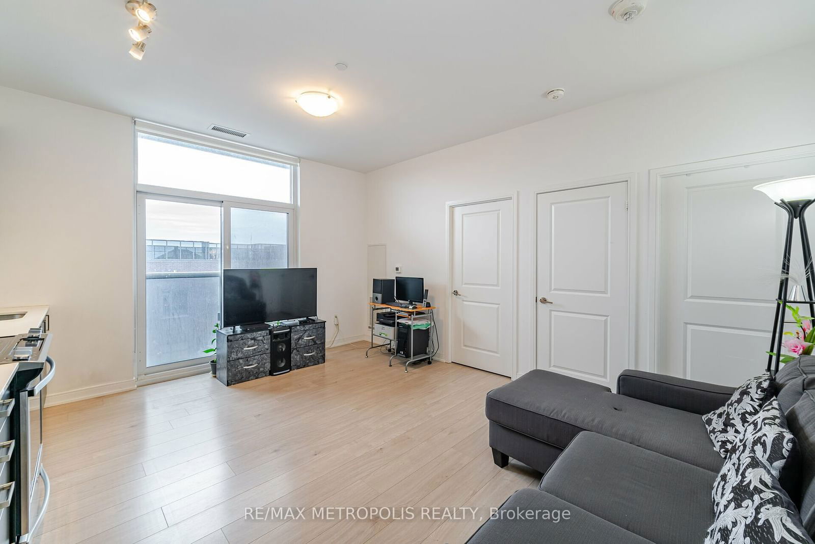 8 Nahani Way, unit 321 for sale - image #10