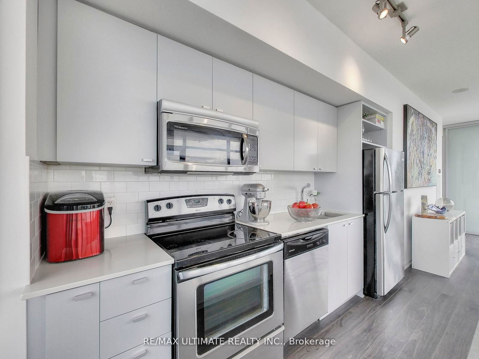 103 THE QUEENSWAY, unit 1514 for sale - image #21