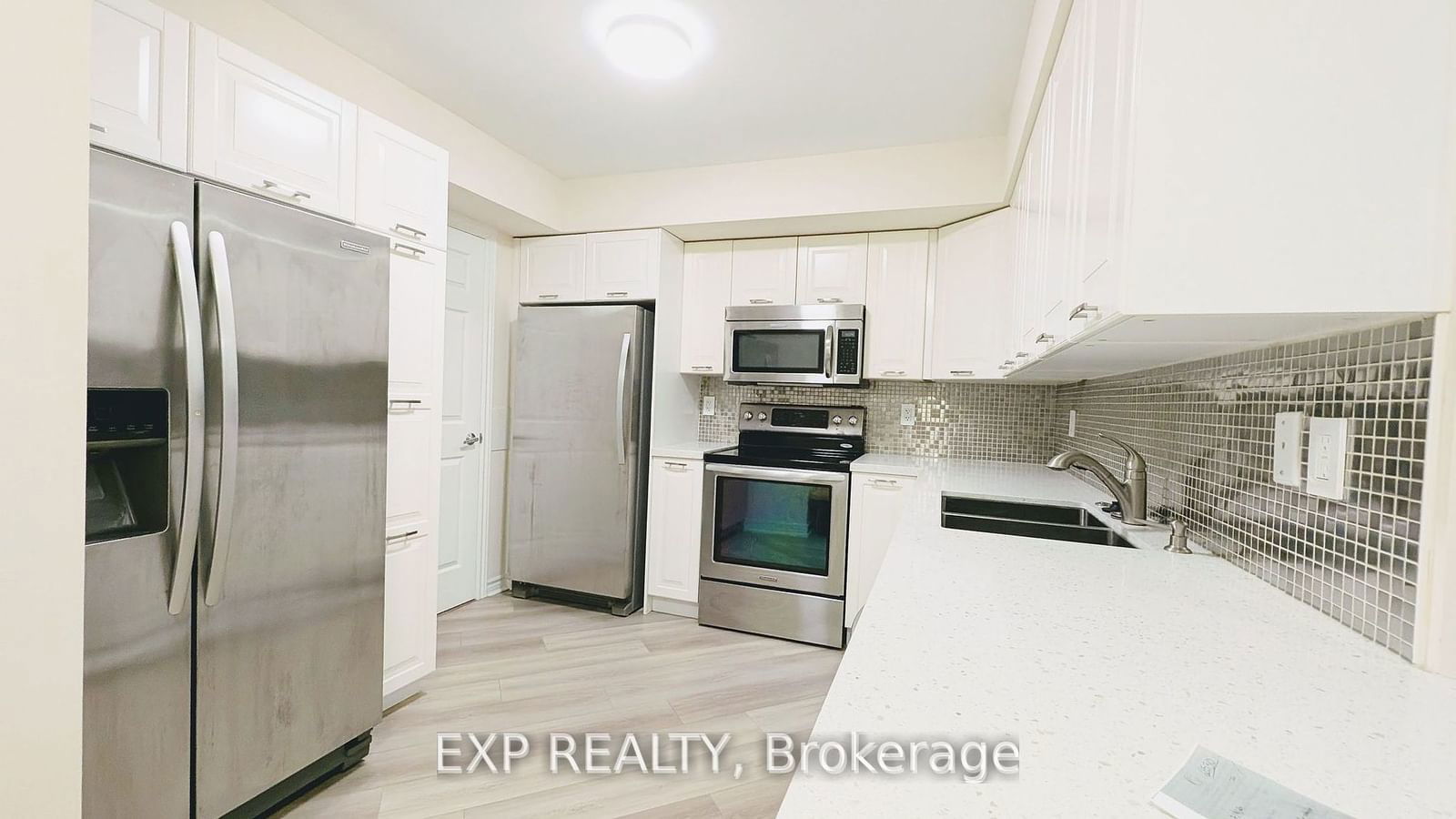 3888 Duke Of York Blvd S, unit 2530 for sale - image #2