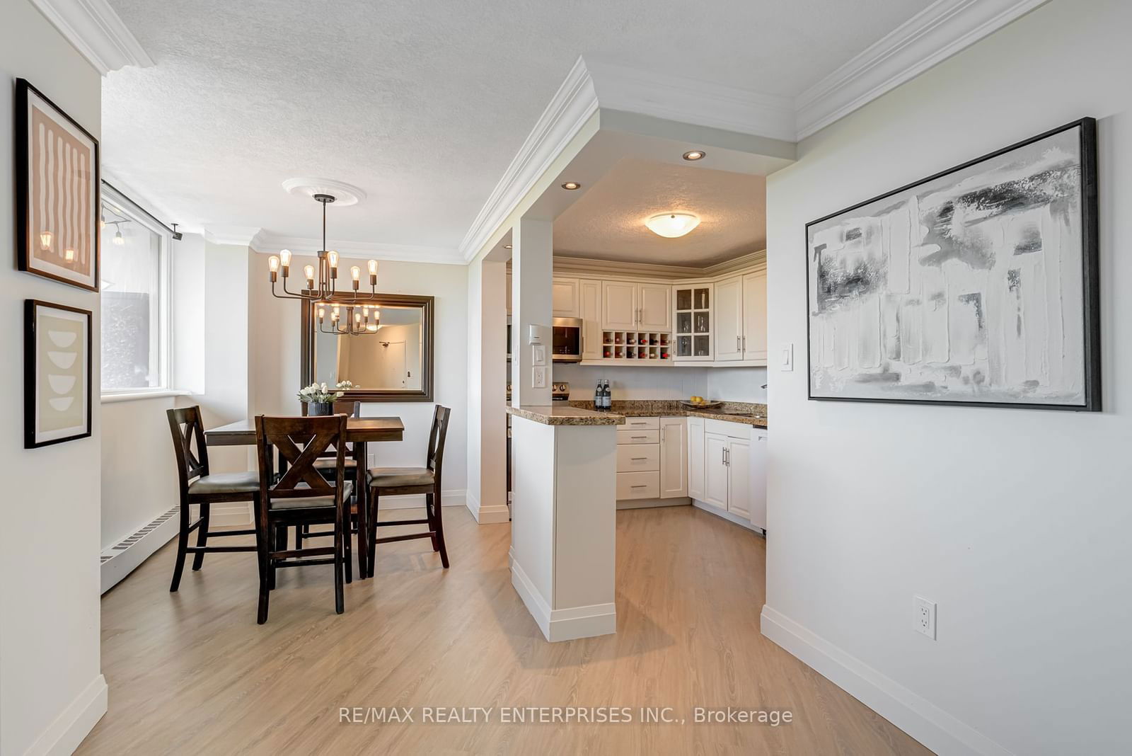 530 Lolita Gdns, unit 907 for sale - image #6