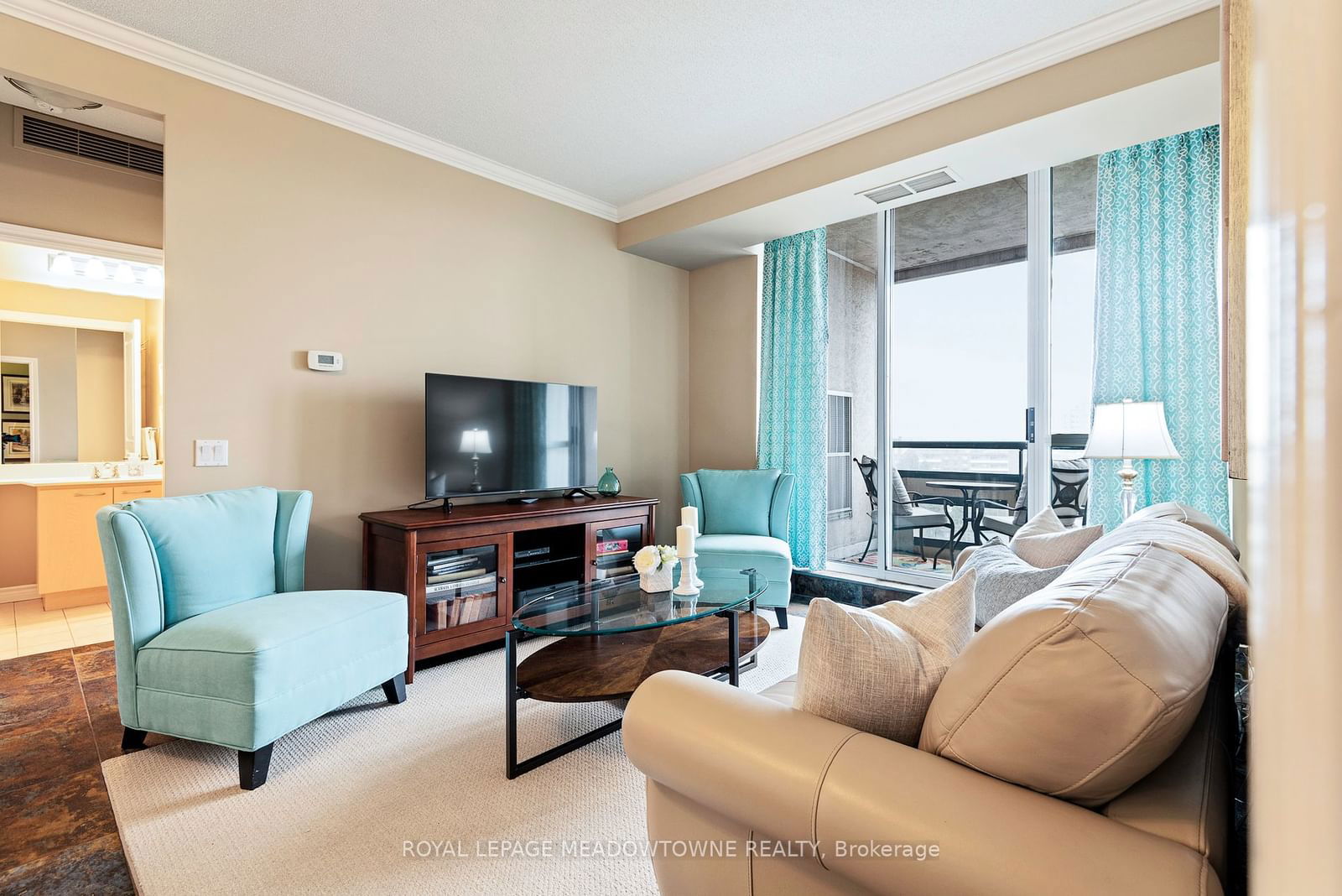 1 Belvedere Crt, unit 806 for sale - image #21