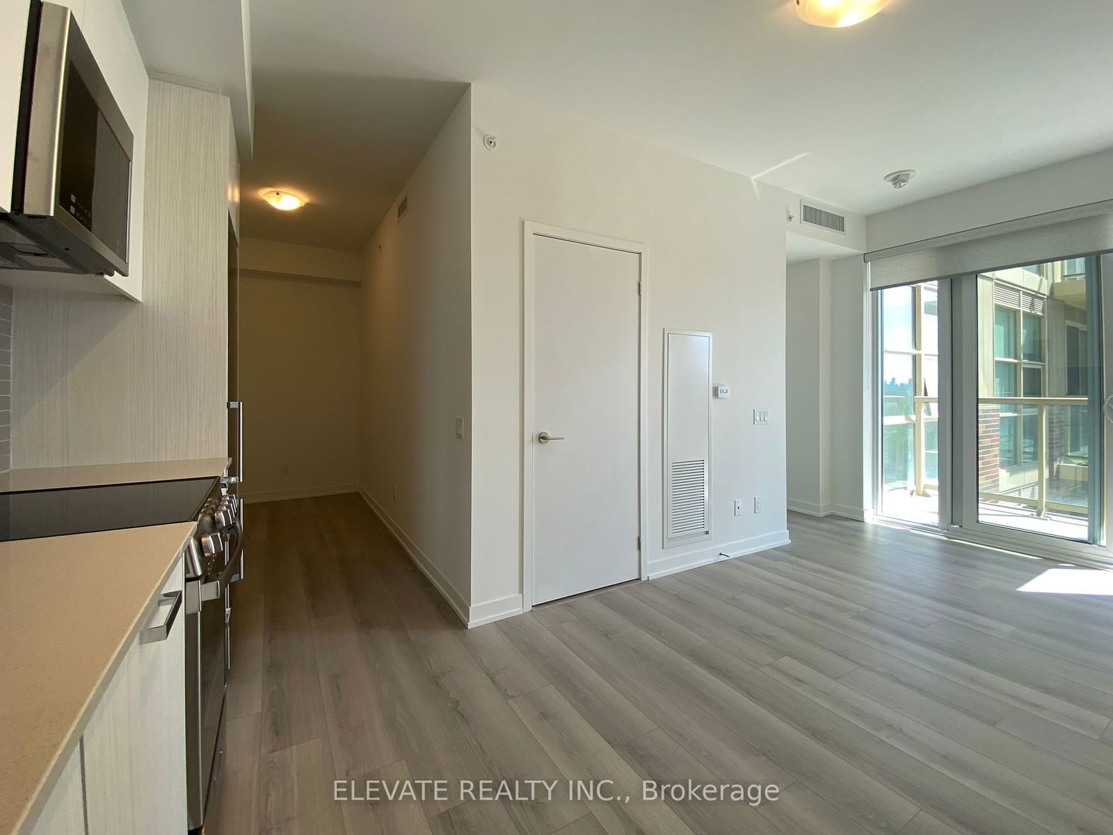 1787 St Clair Ave W, unit 1003 for rent - image #8