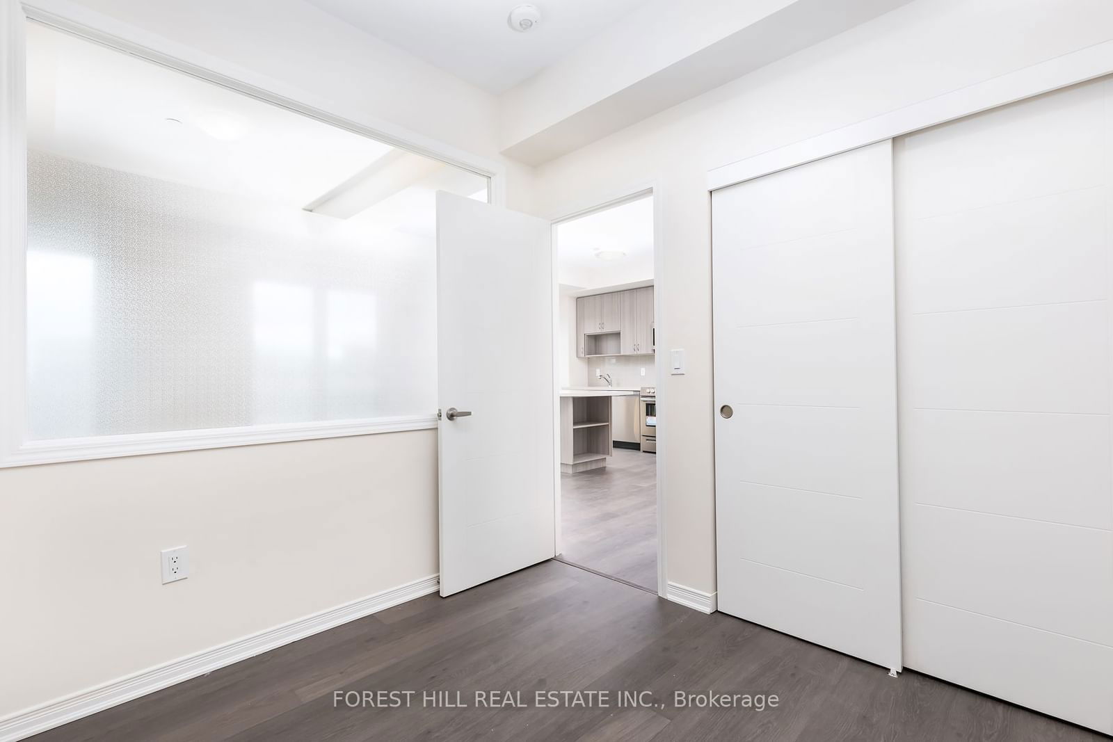 1100 Briar Hill Ave, unit 307 for rent - image #8