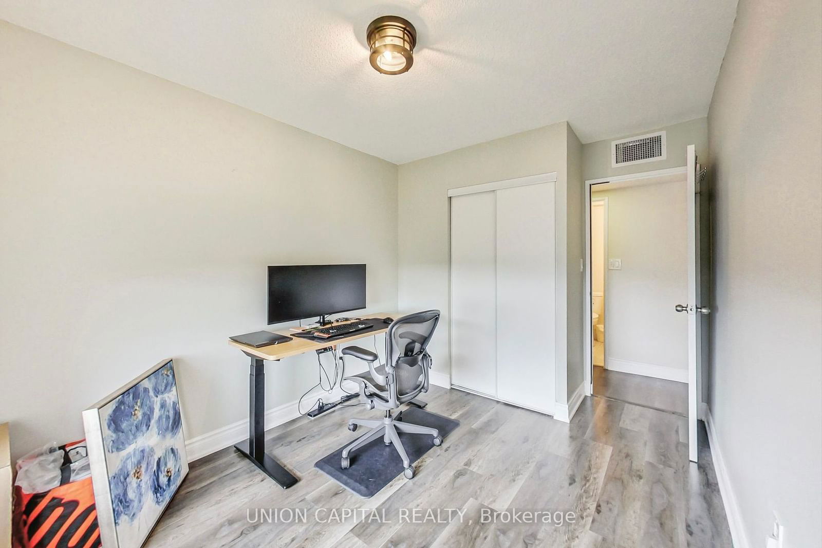 345 Driftwood Ave, unit 910 for sale - image #24