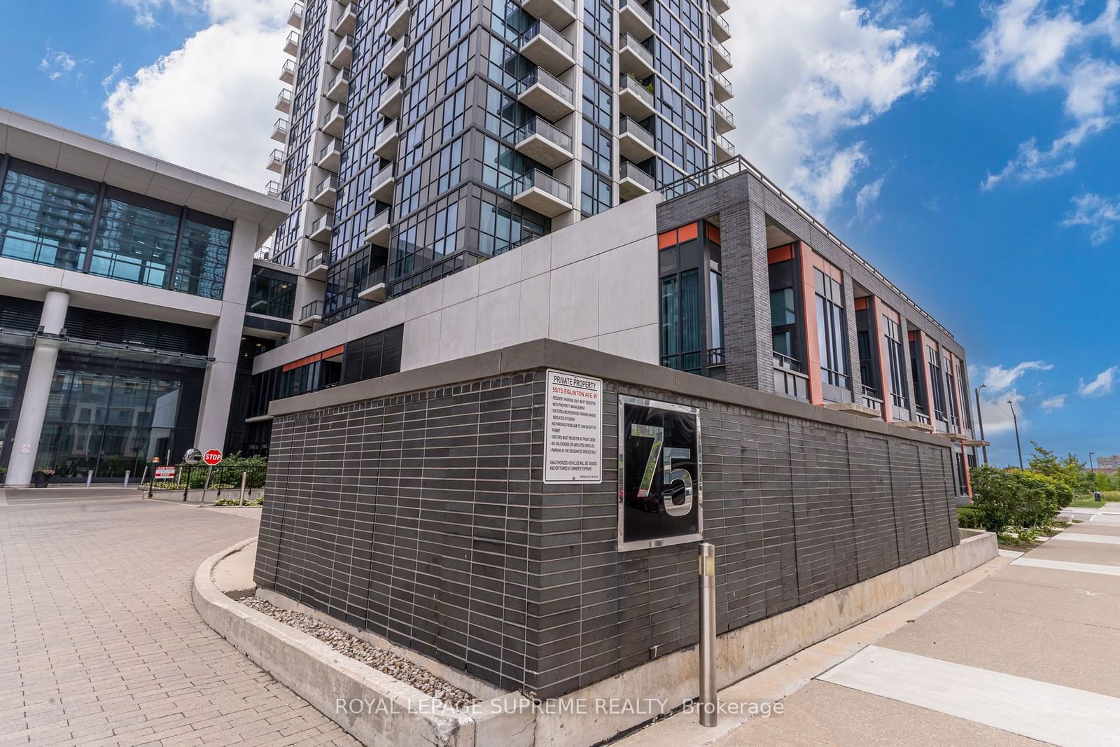 75 Eglinton Ave W, unit 1710 for sale