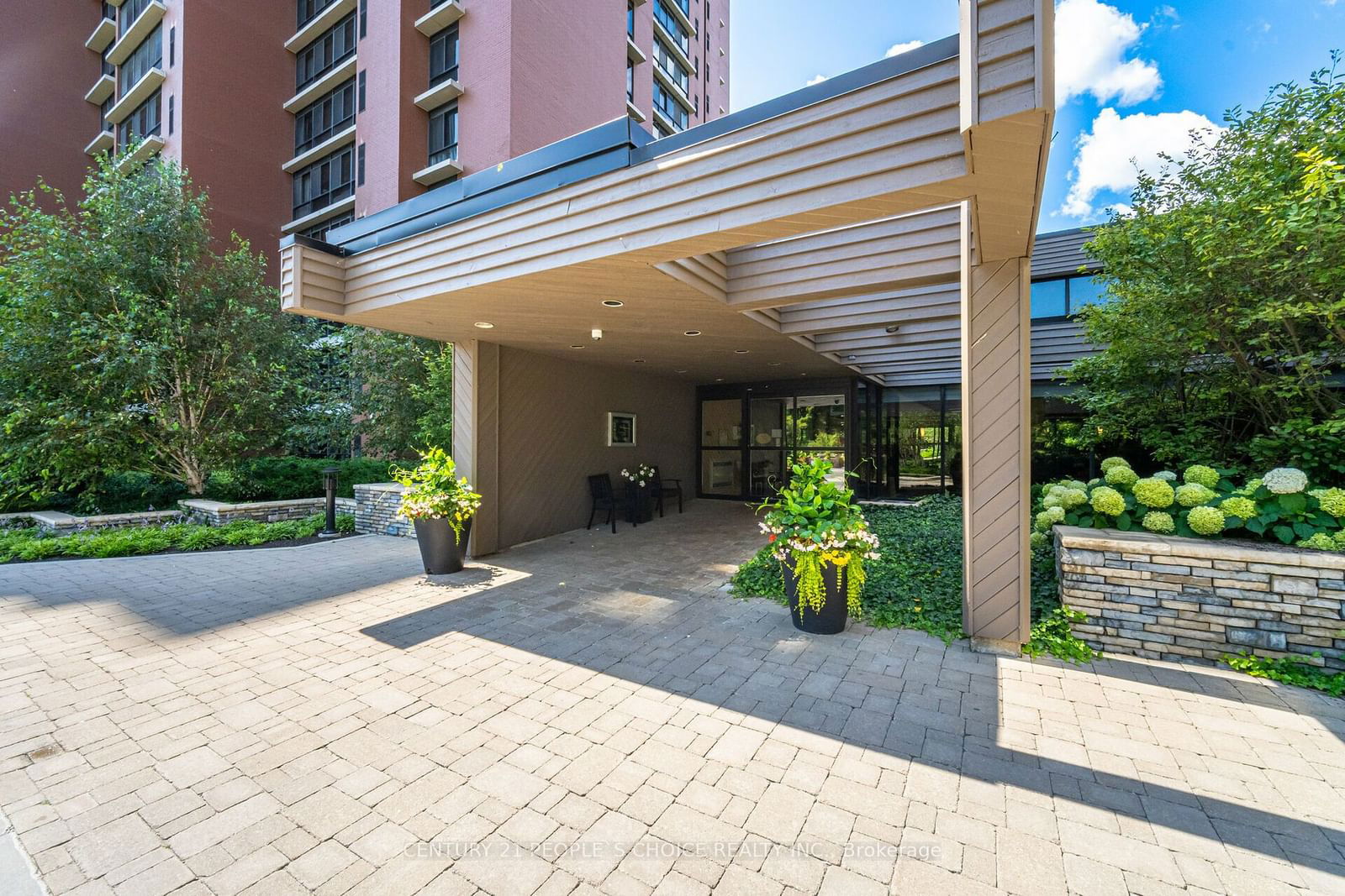 1400 Dixie Rd, unit 409 for sale - image #3