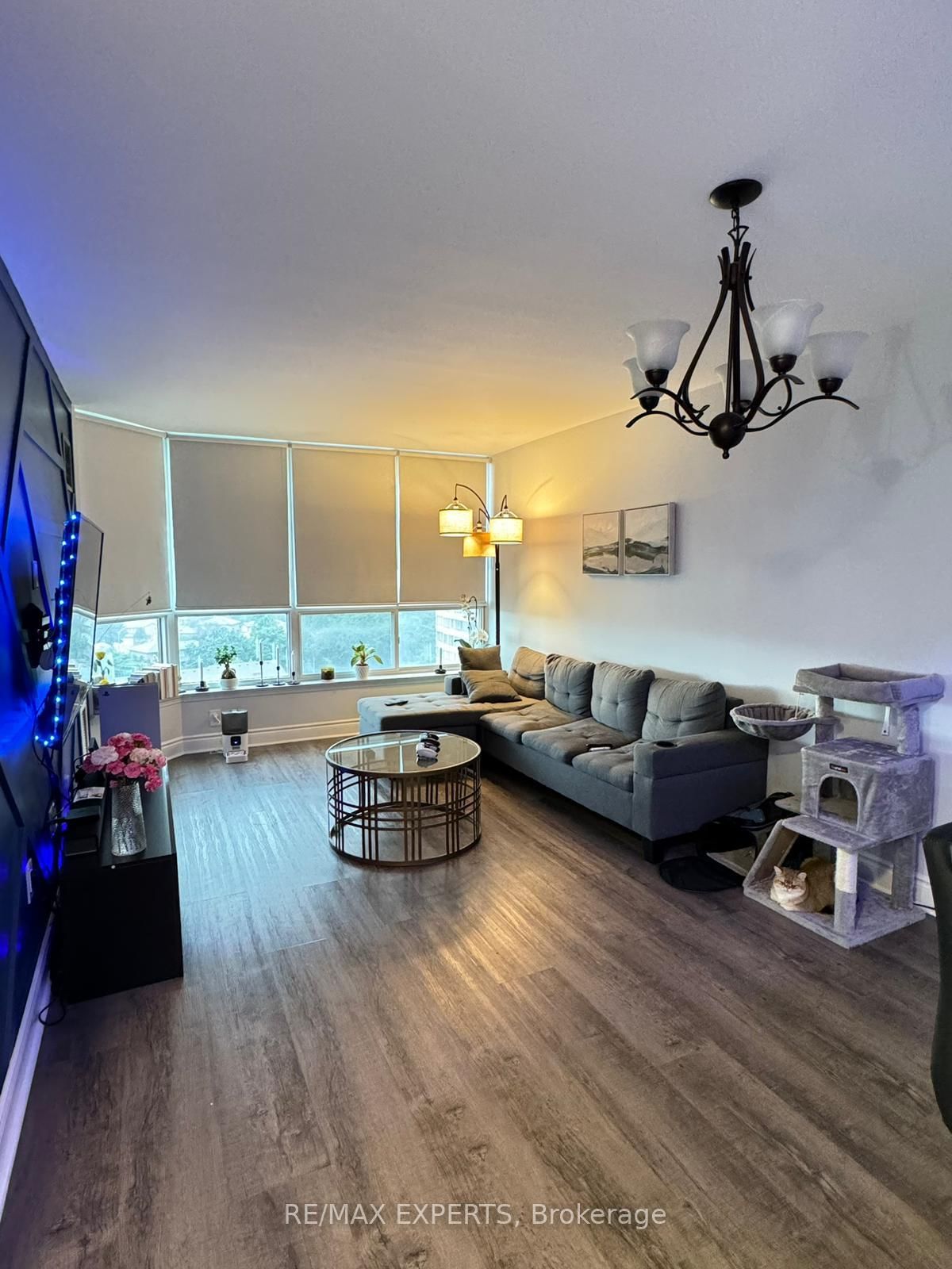 55 Elm Dr, unit 1403 for rent - image #4