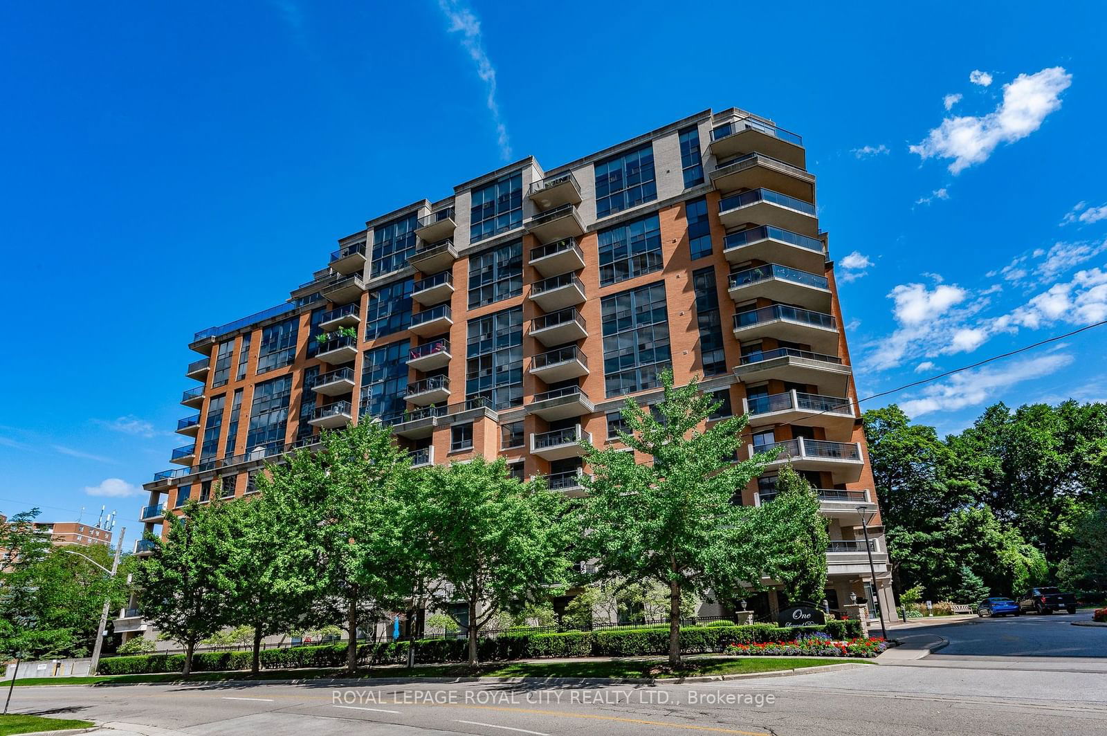 1 Lomond Dr, unit 705 for sale - image #1