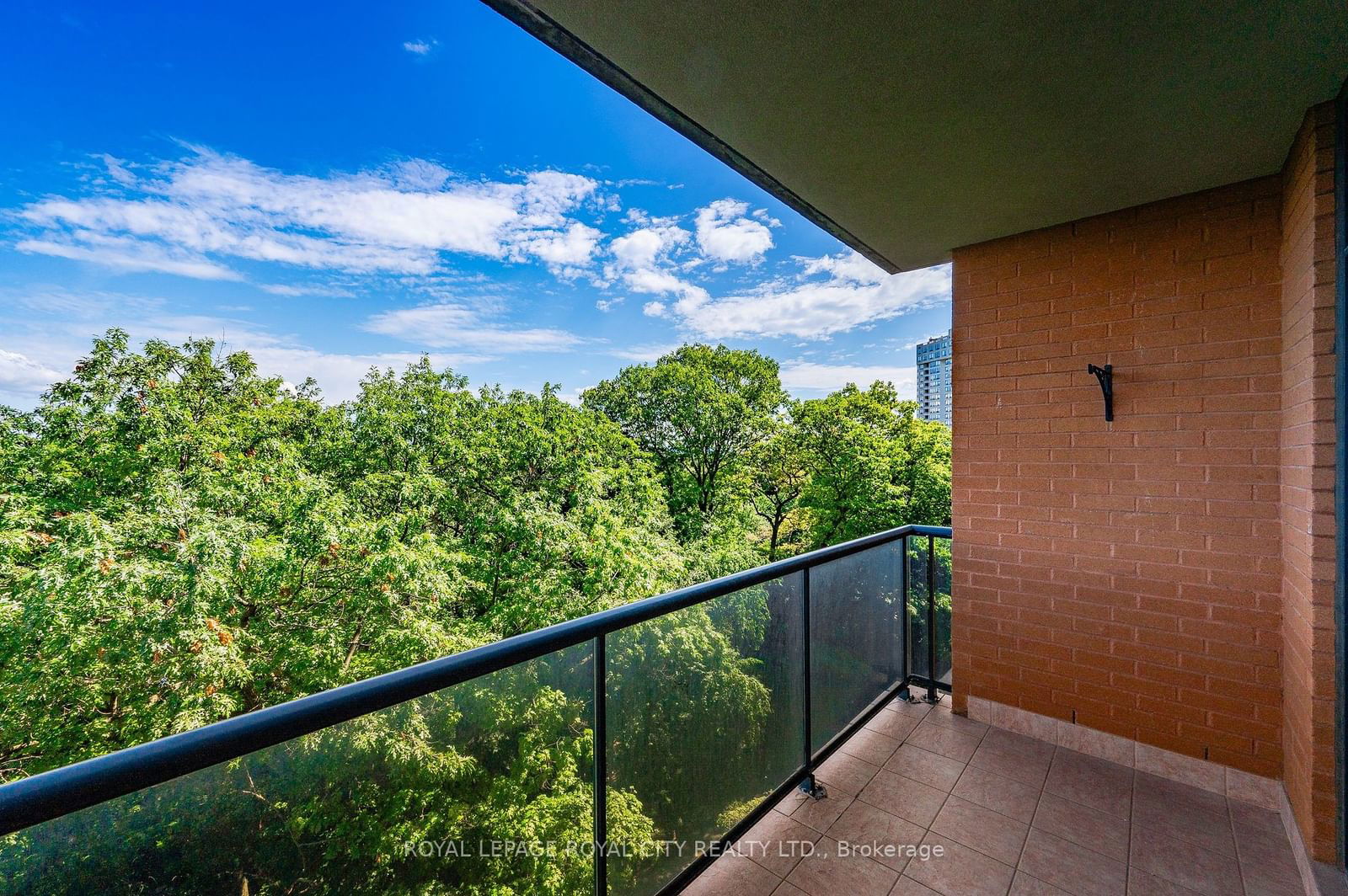 1 Lomond Dr, unit 705 for sale - image #20