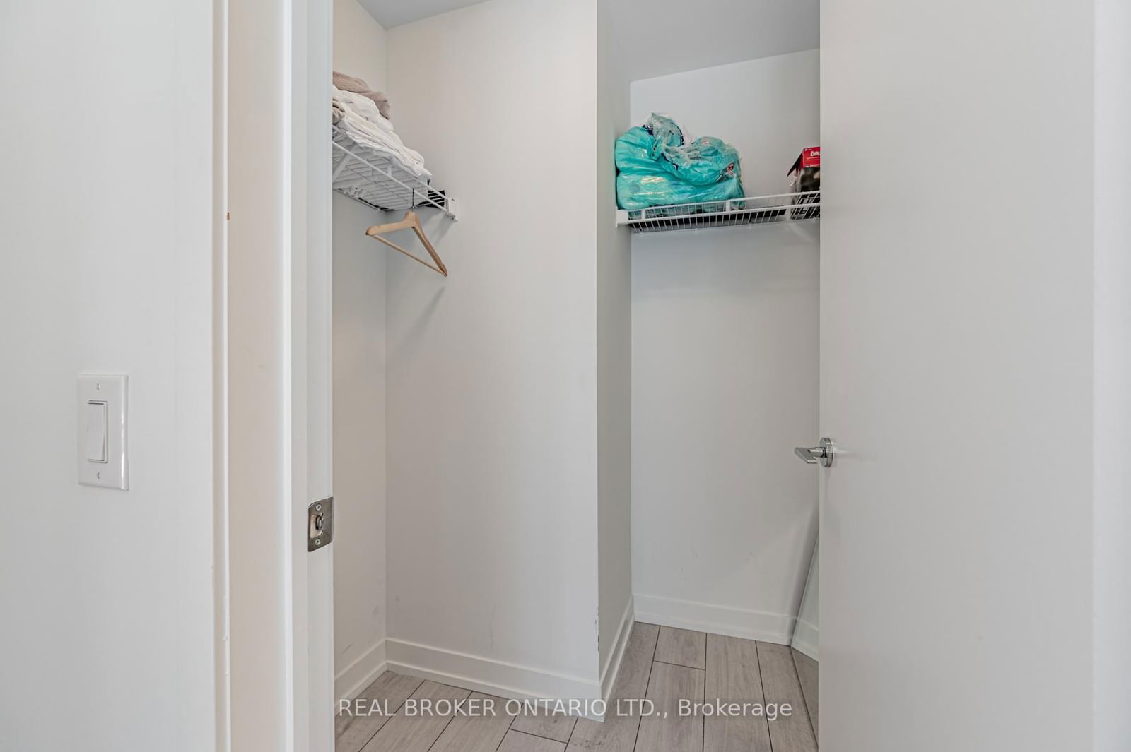 270 Dufferin St, unit 1213 for sale