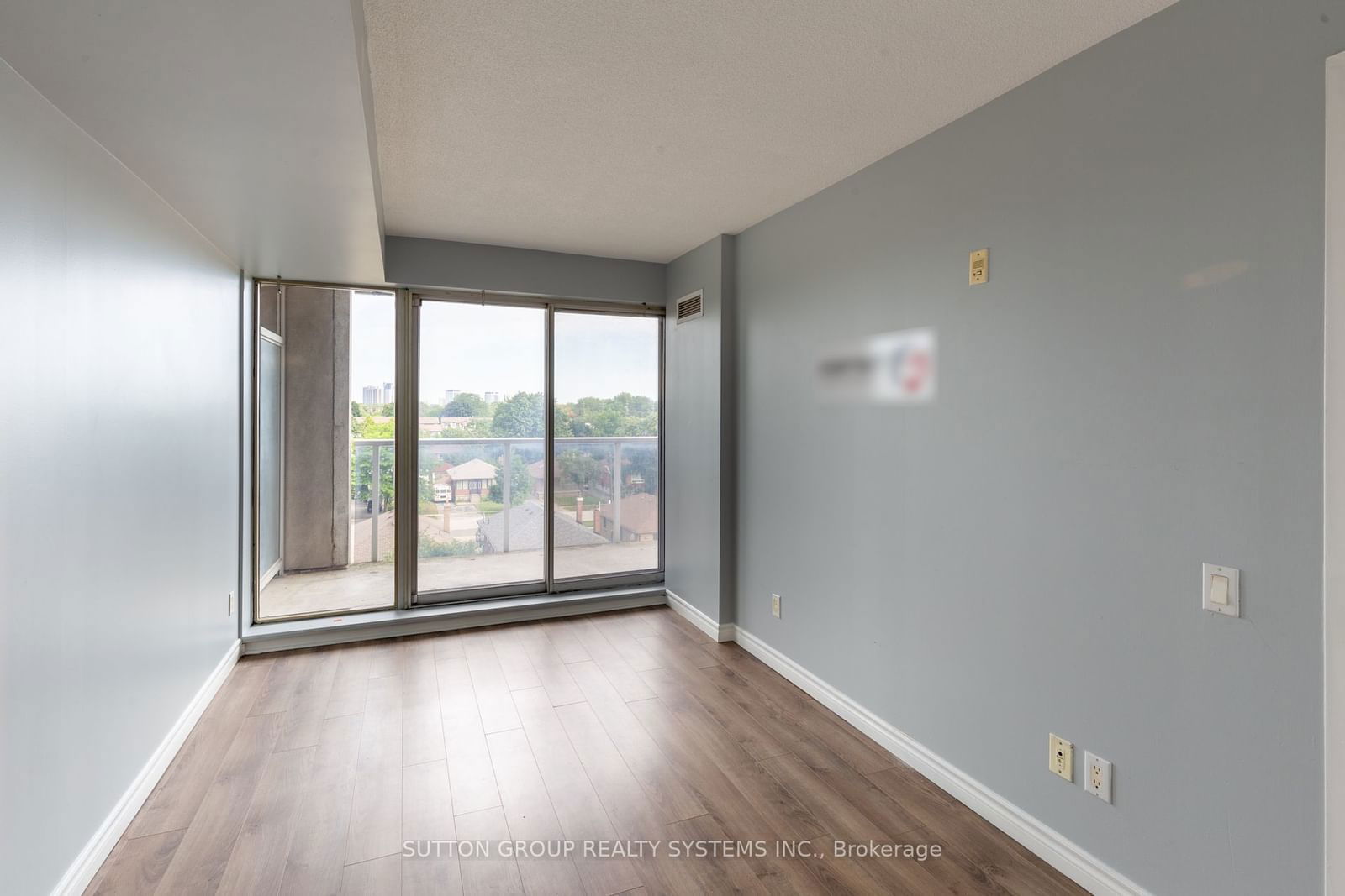 1040 The Queensway, unit 509 for rent - image #13