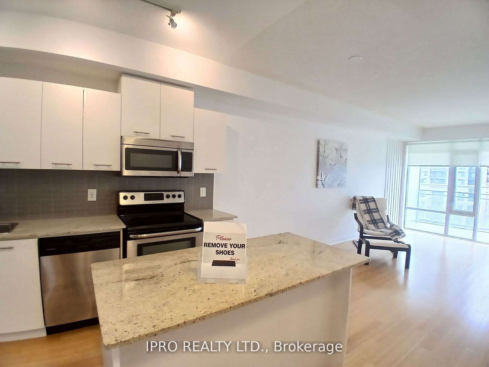 360 Square One Dr, unit 1007 for rent