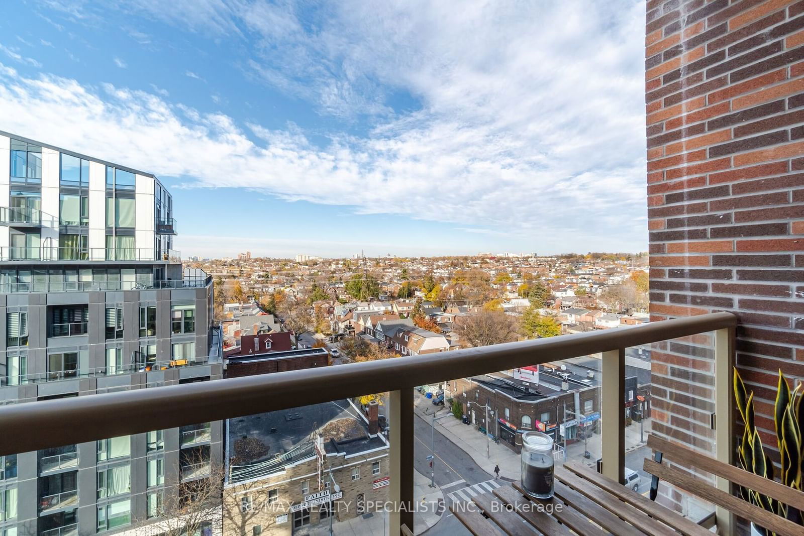 1787 St Clair Ave W, unit 912 for sale - image #19