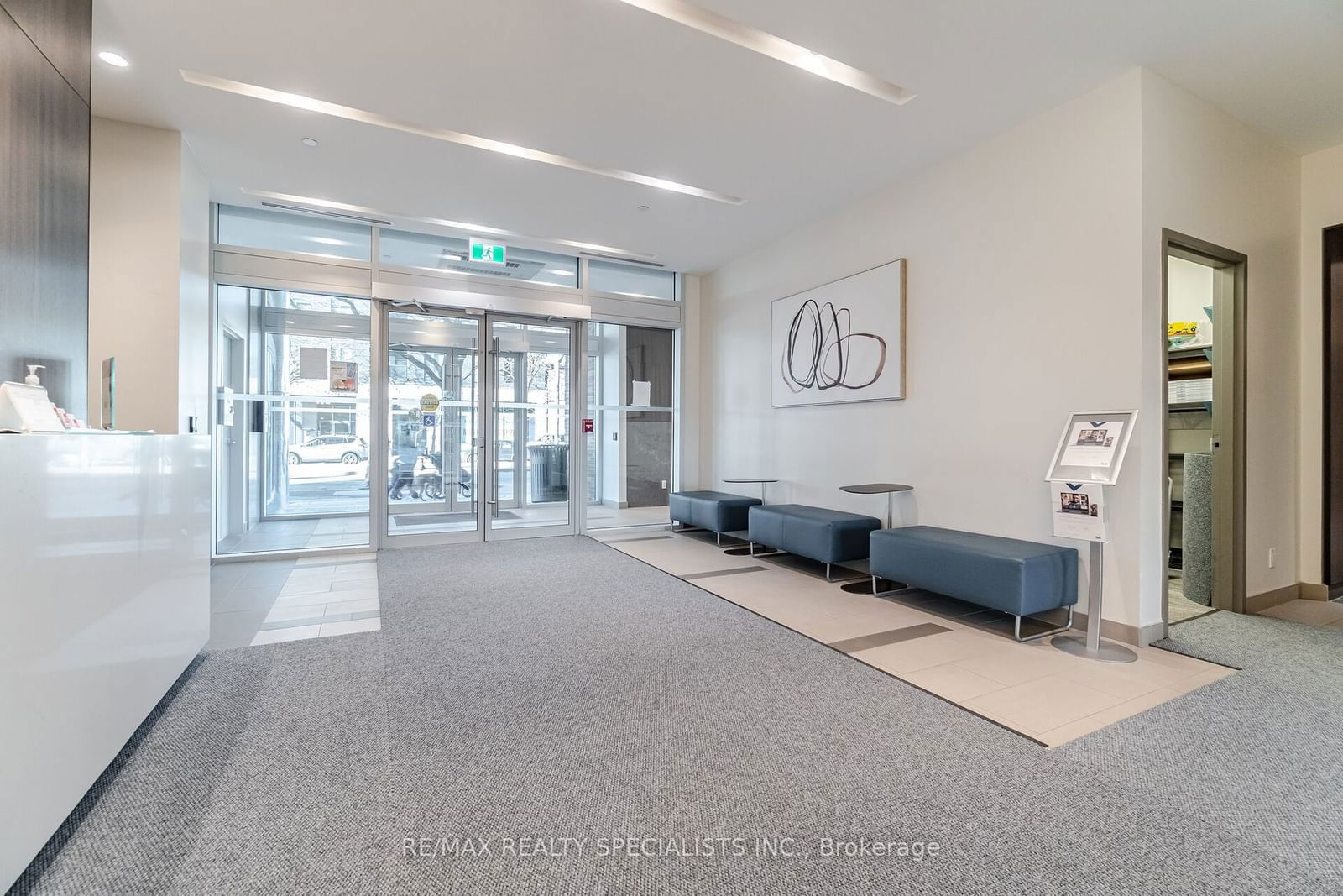 1787 St Clair Ave W, unit 912 for sale - image #2