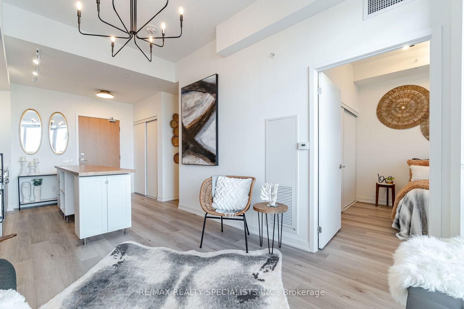 1787 St Clair Ave W, unit 912 for sale - image #7