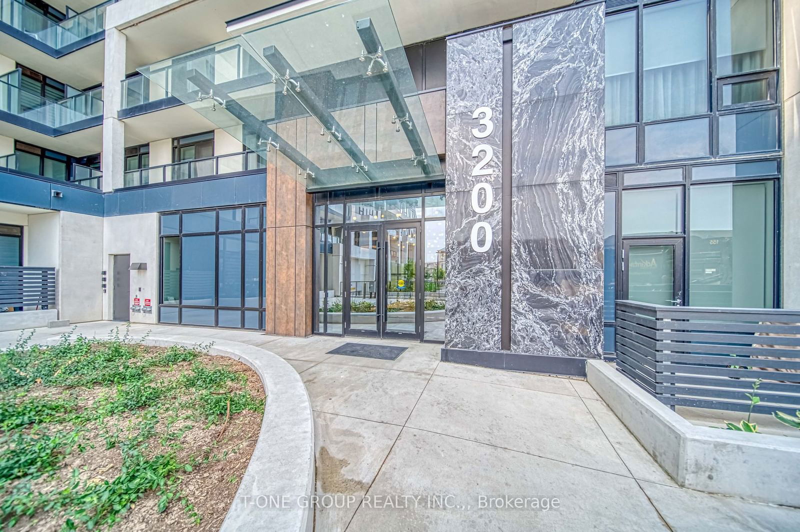 3200 William Coltson Ave, unit 507 for sale - image #2