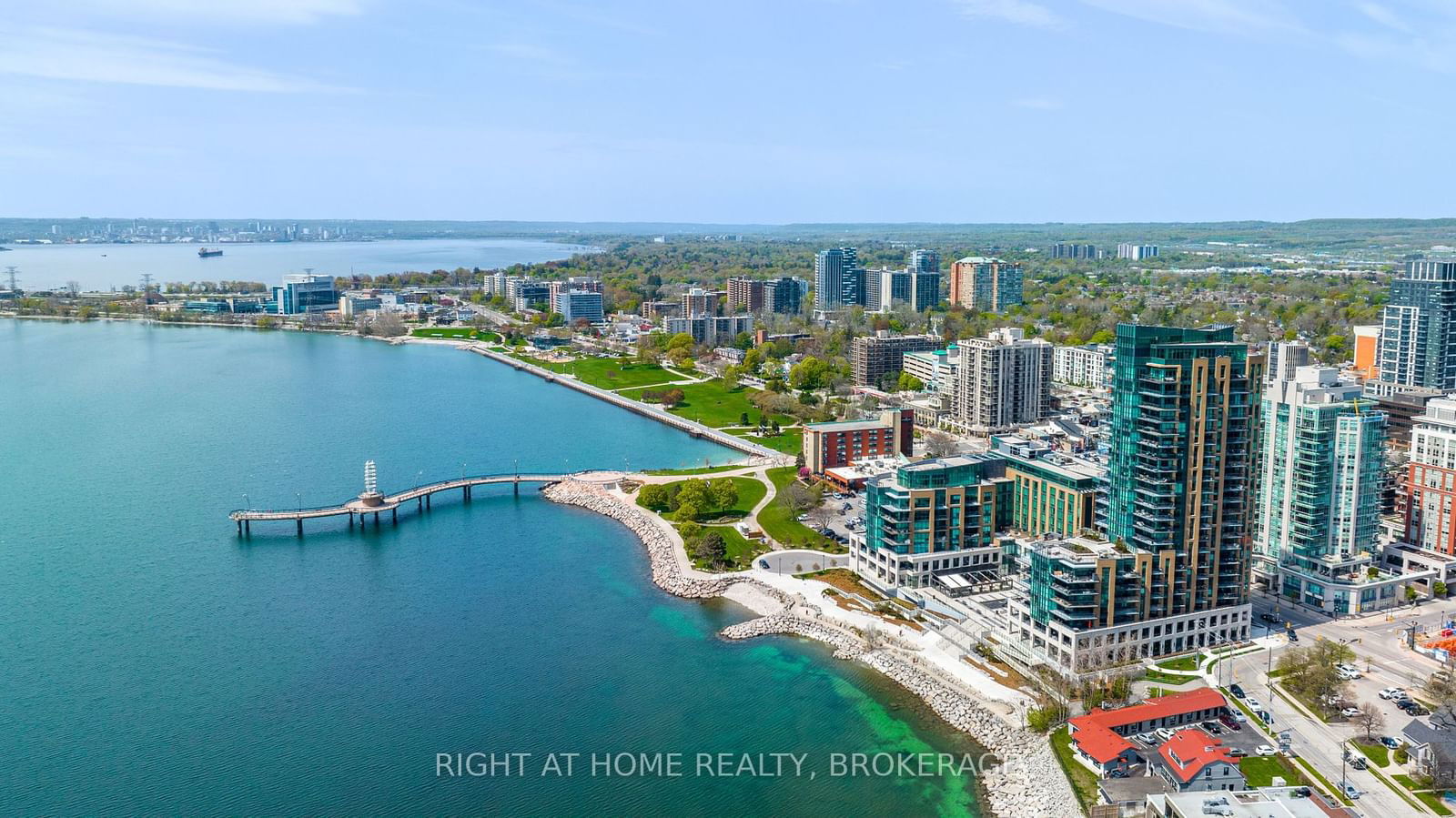 2060 Lakeshore Rd, unit 704 for sale - image #1