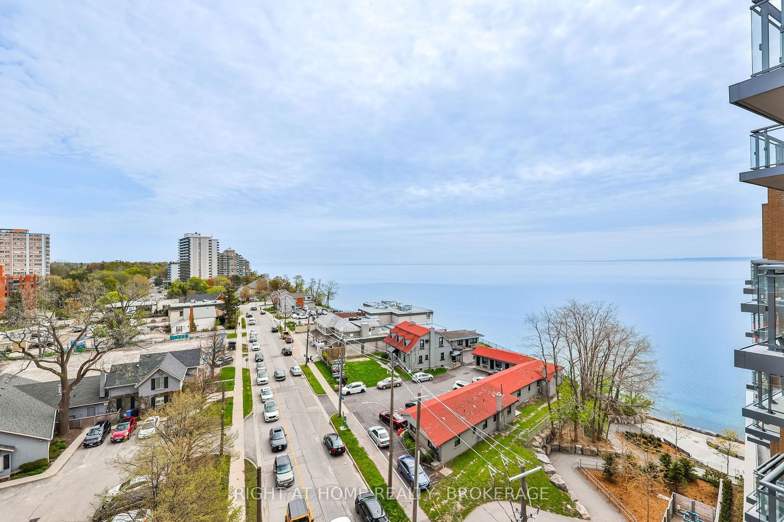 2060 Lakeshore Rd, unit 704 for sale - image #21