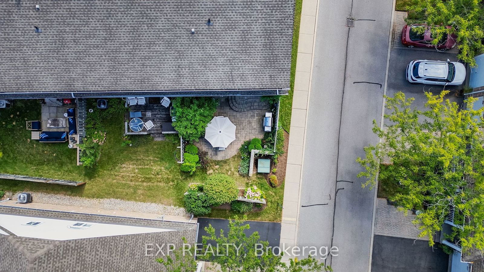 Barrington Square Townhomes, Burlington, Toronto