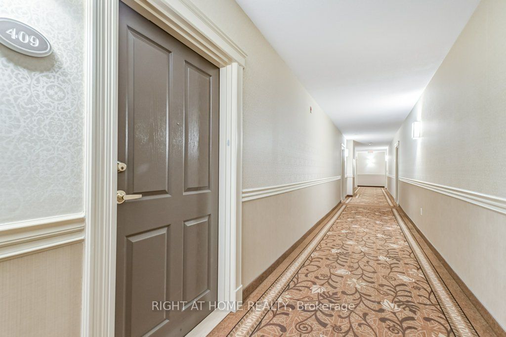 1998 Ironstone Dr, unit 409 for sale - image #6