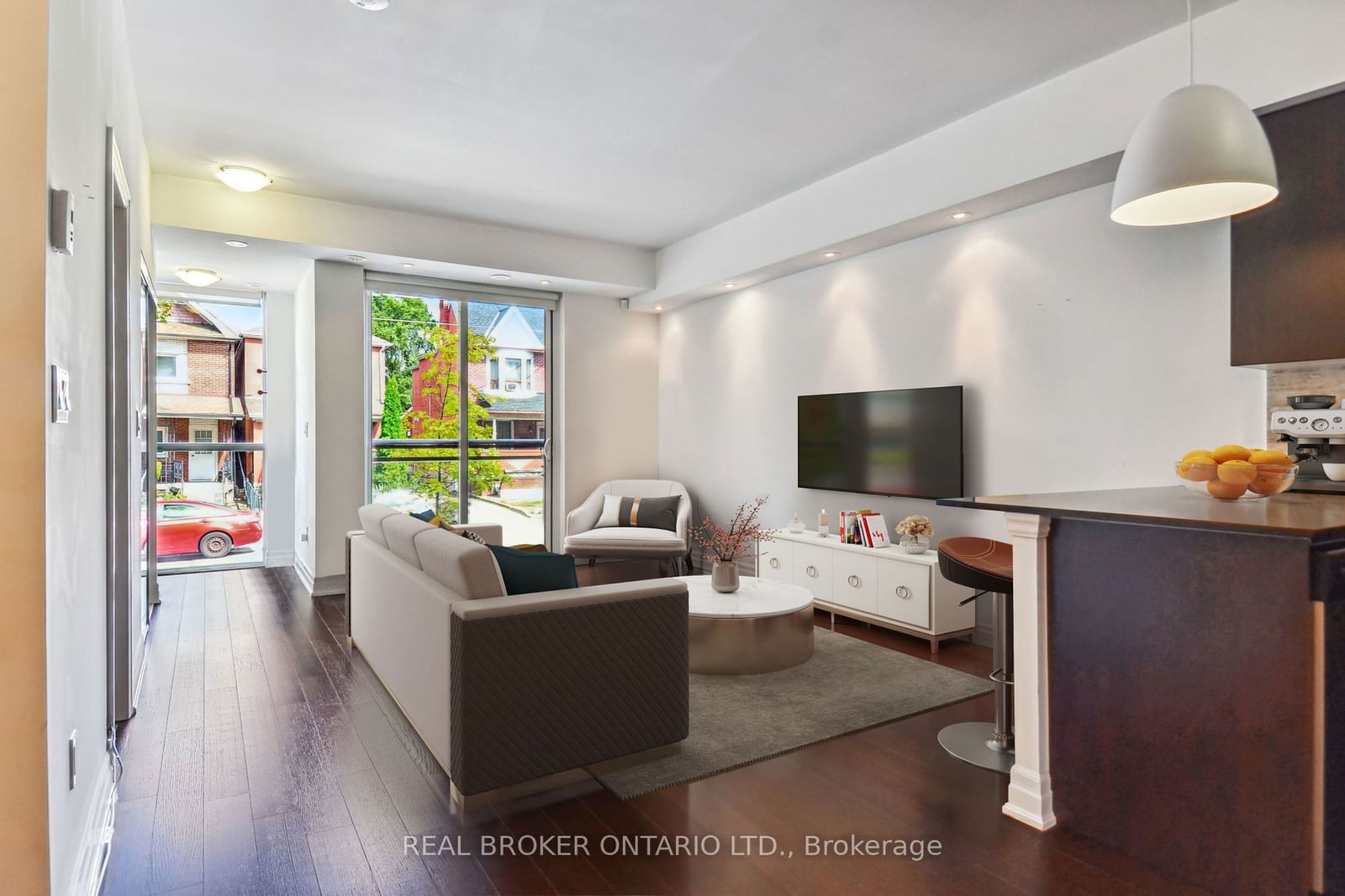 57 Macaulay Ave, unit 502 for sale - image #4