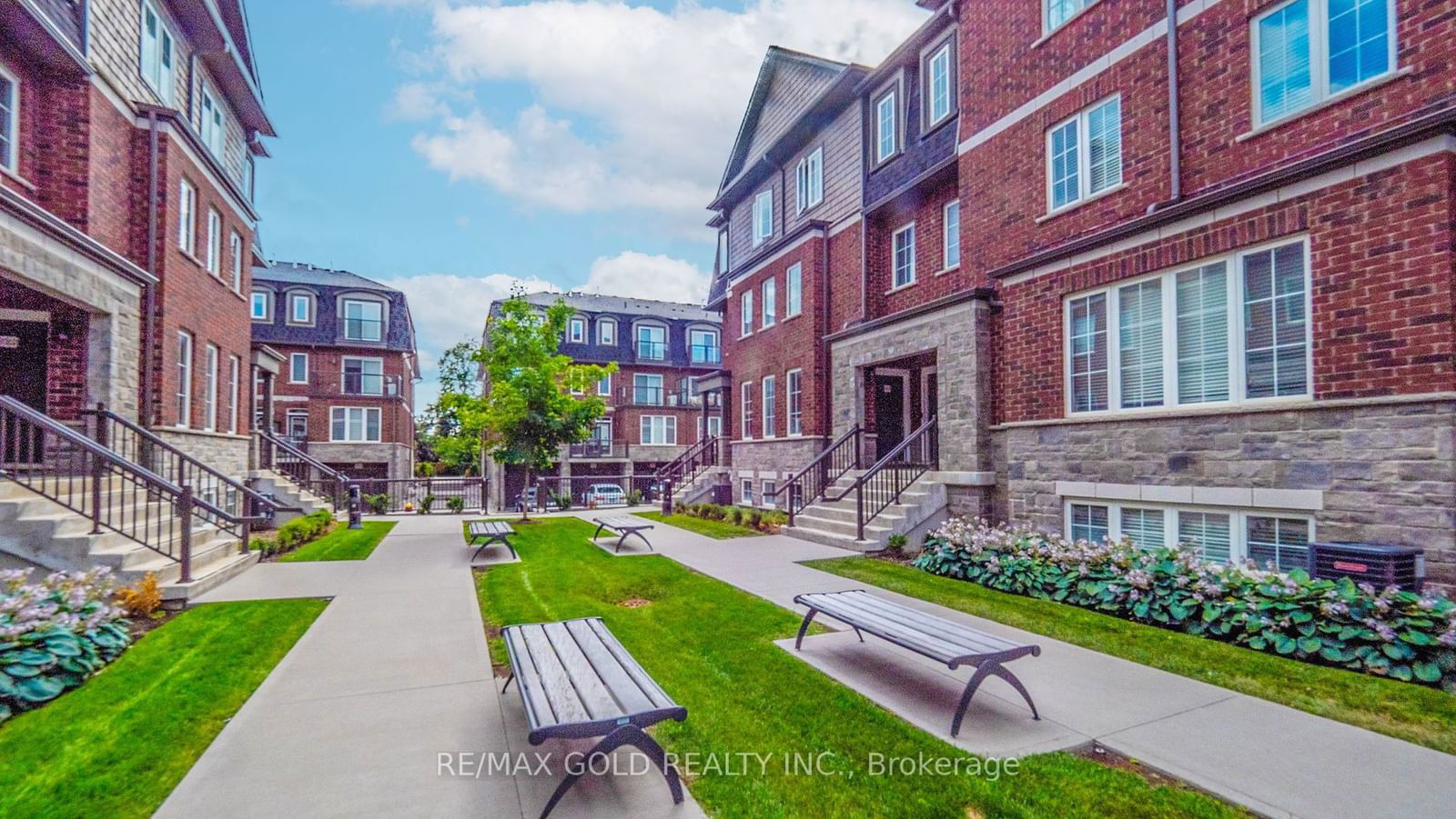 445 Ontario St S, unit 109 for sale - image #2