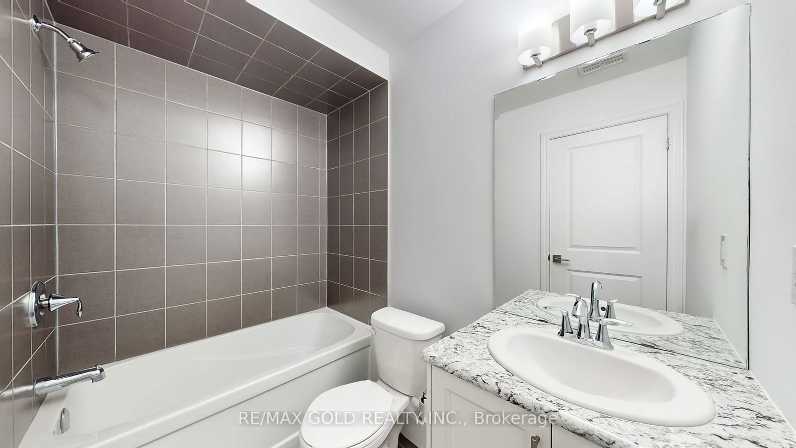 445 Ontario St S, unit 109 for sale - image #34