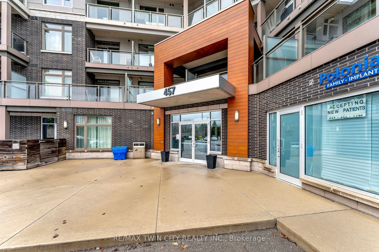 457 Plains Rd E, unit 409 for sale - image #2