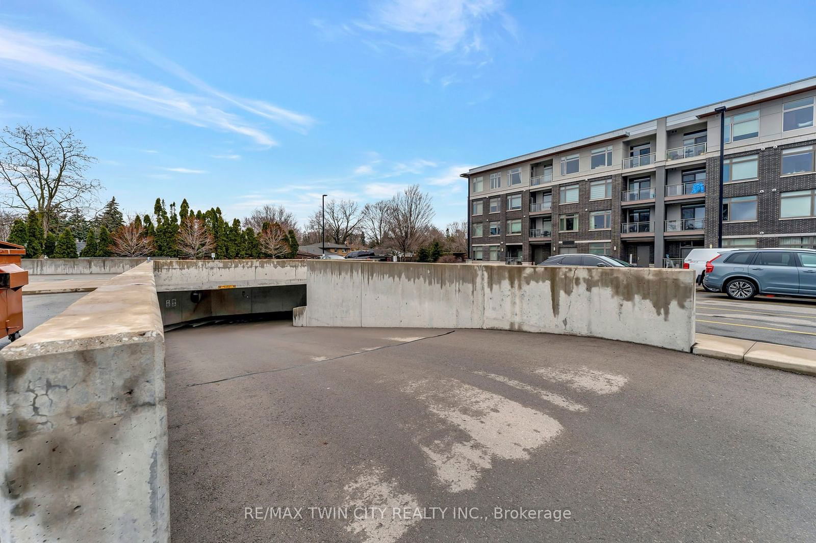 457 Plains Rd E, unit 409 for sale