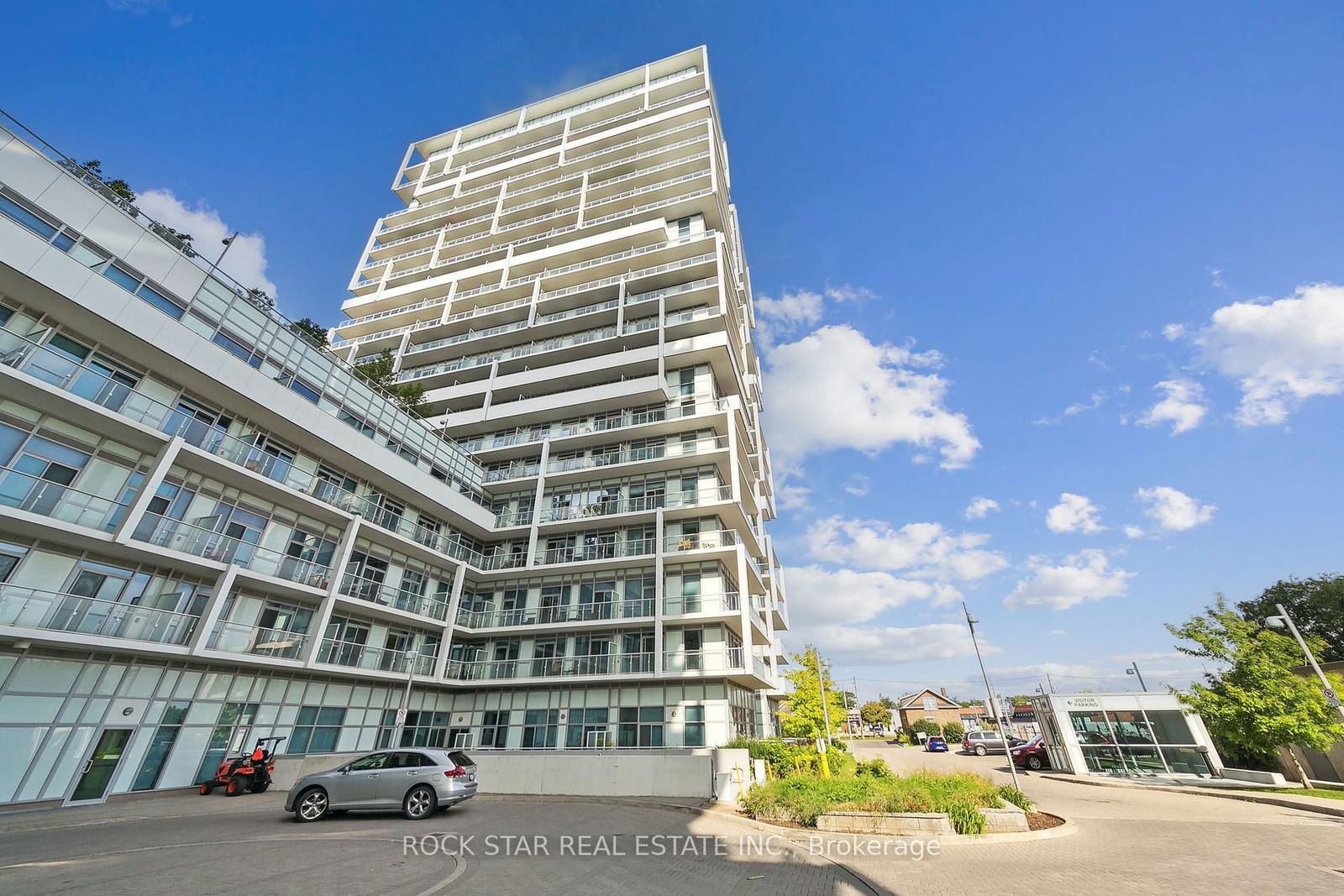 65 Speers Rd, unit 705 for sale - image #1