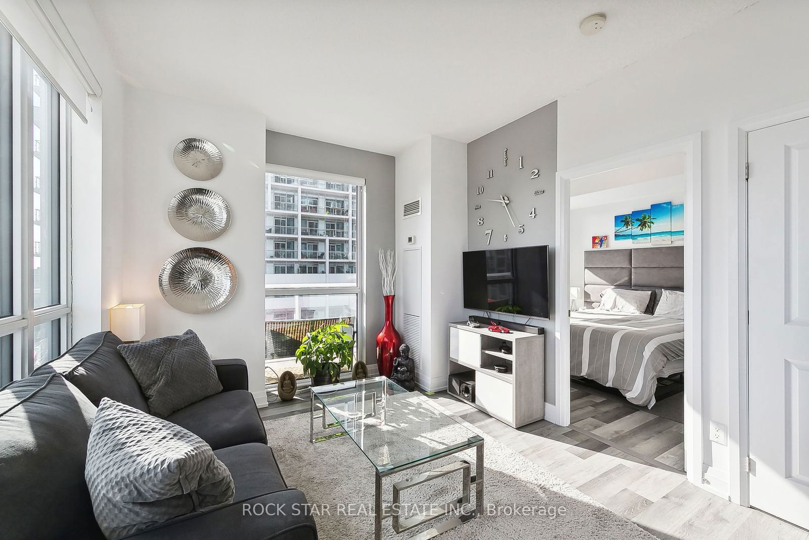 65 Speers Rd, unit 705 for sale - image #13