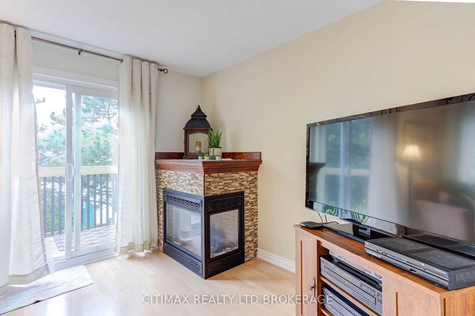 2651 Aquitaine Ave, unit 14 for sale