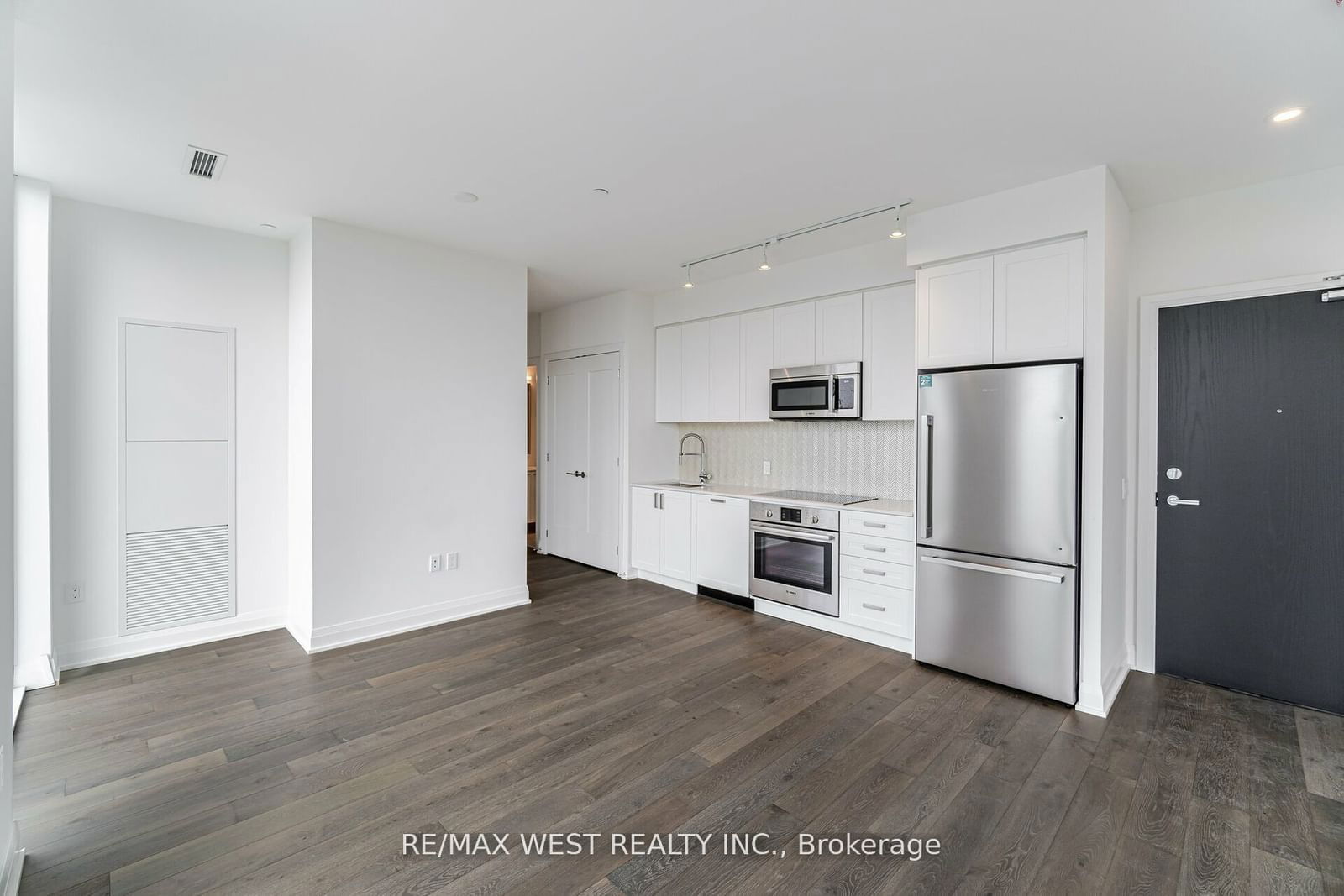 293 The Kingsway, unit PH 904 for sale - image #11