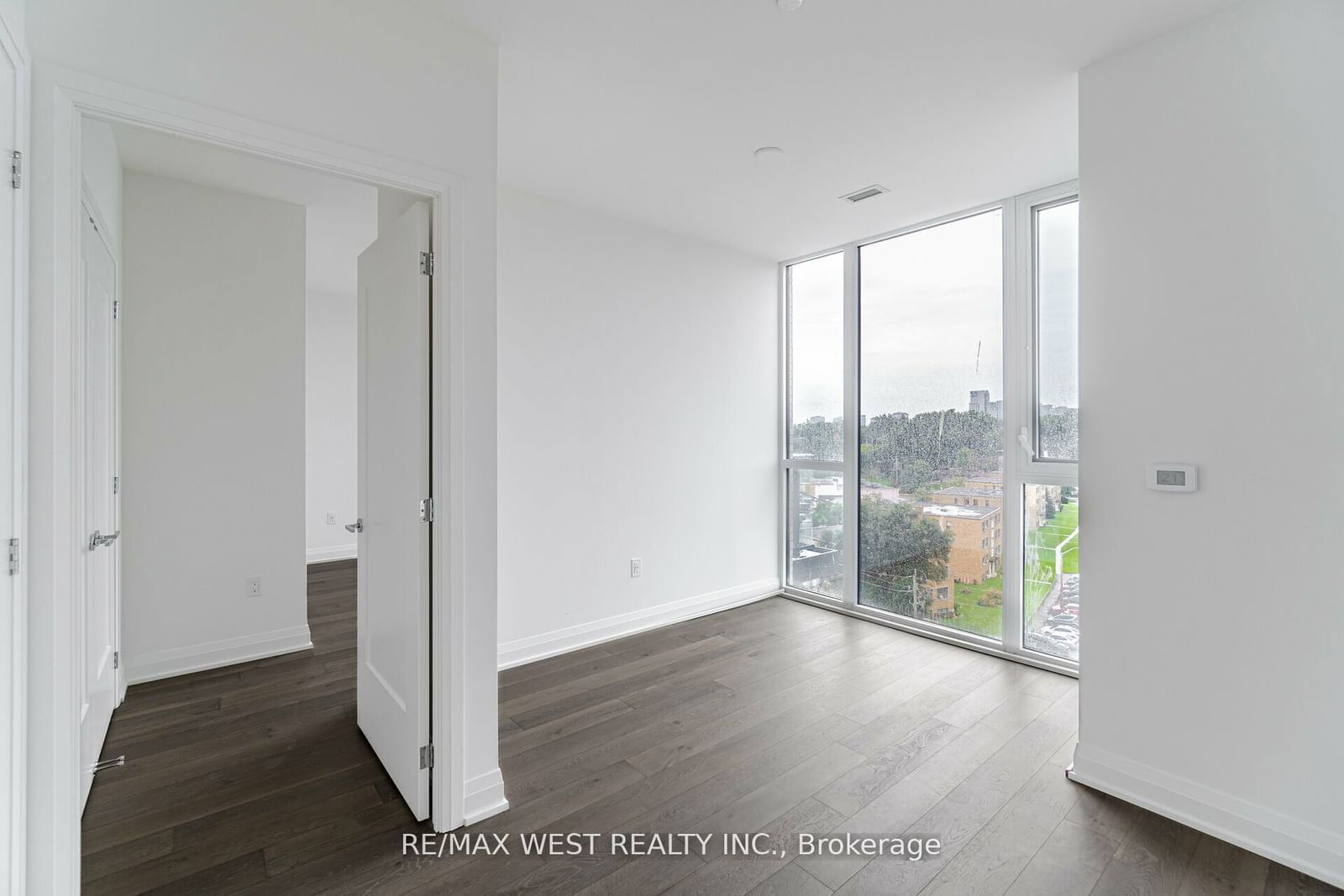 293 The Kingsway, unit PH 904 for sale - image #19