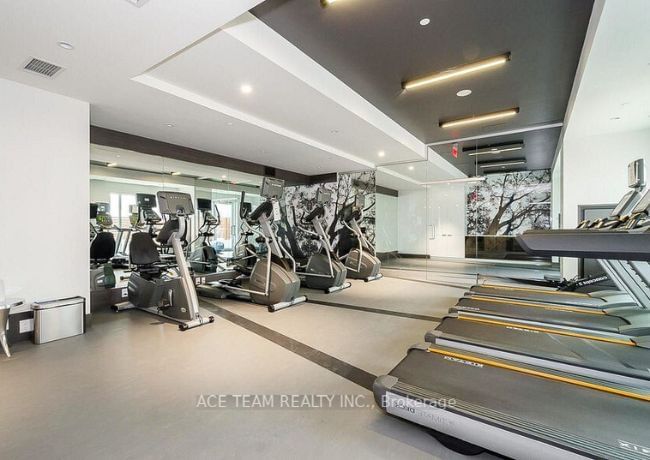 1830 Bloor St W, unit 922 for rent - image #4