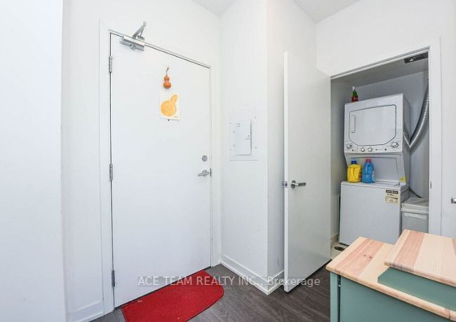 1830 Bloor St W, unit 922 for rent - image #8