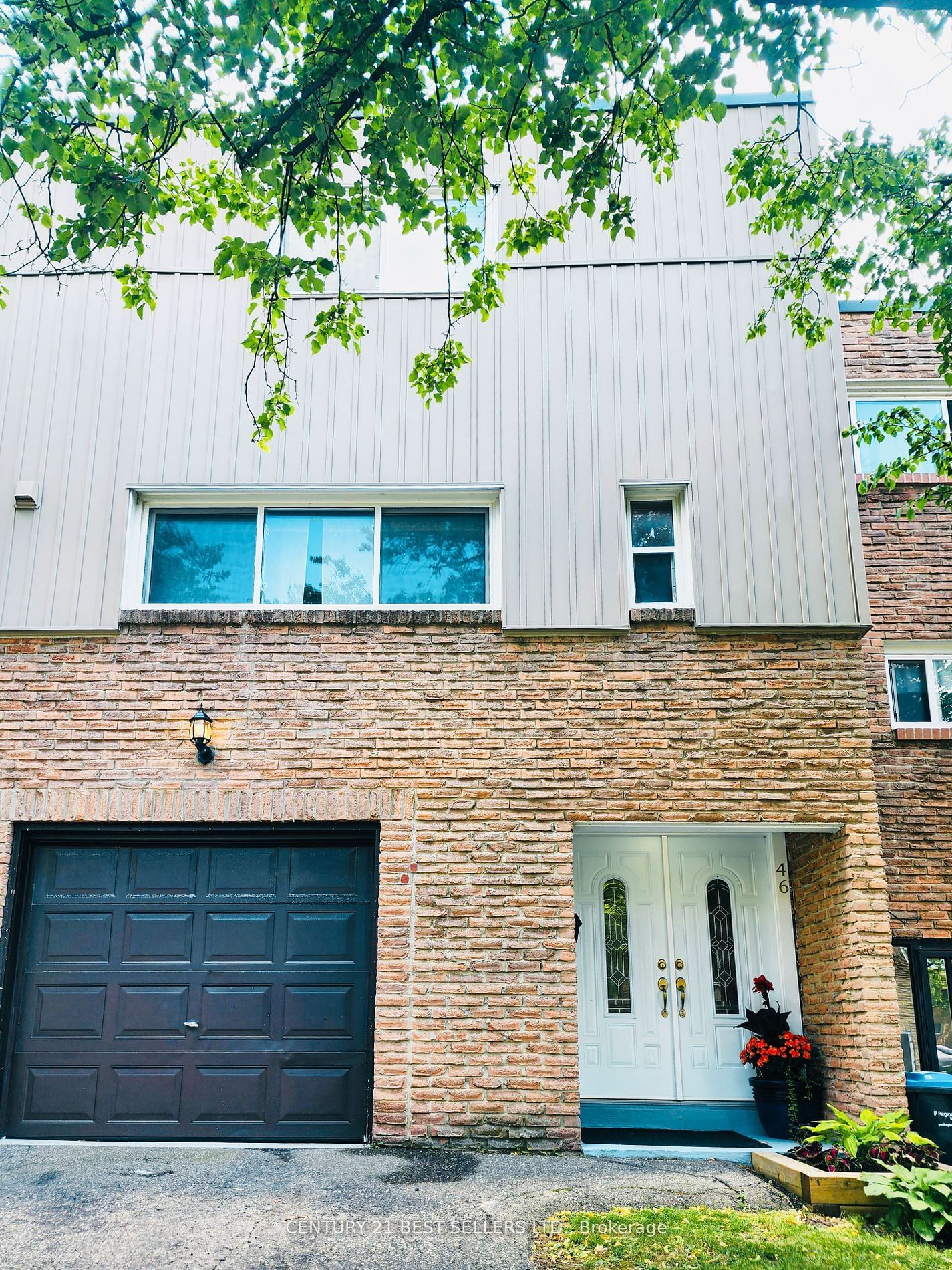 400 Bloor Street Townhomes, Mississauga, Toronto