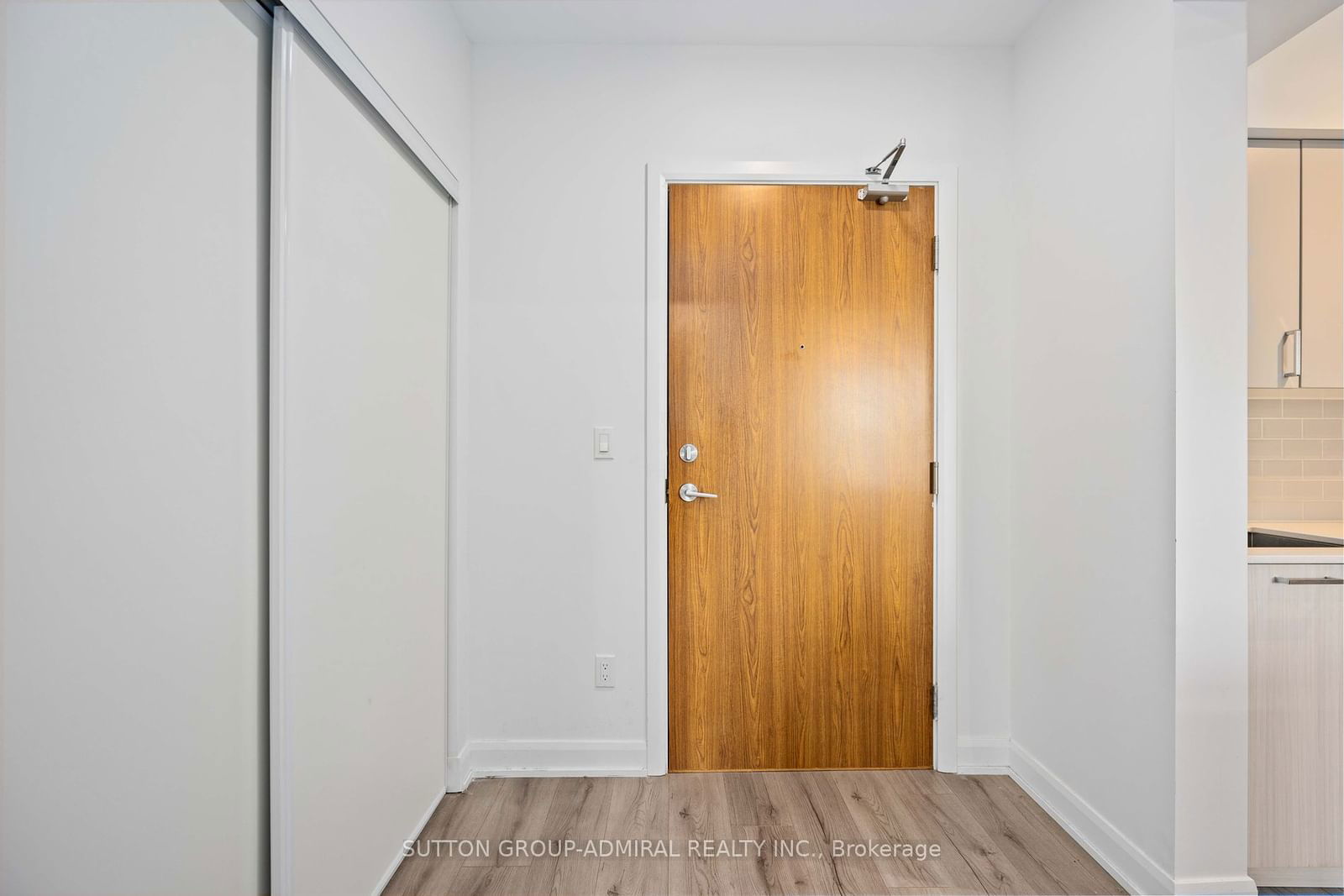 385 Osler St, unit 315 for sale - image #12