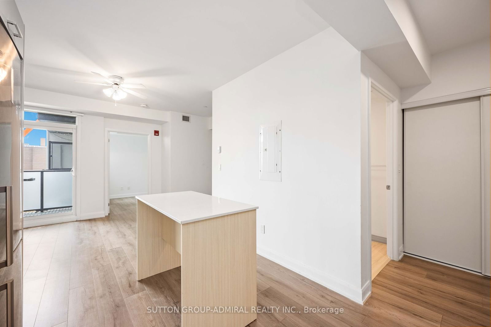 385 Osler St, unit 315 for sale - image #17