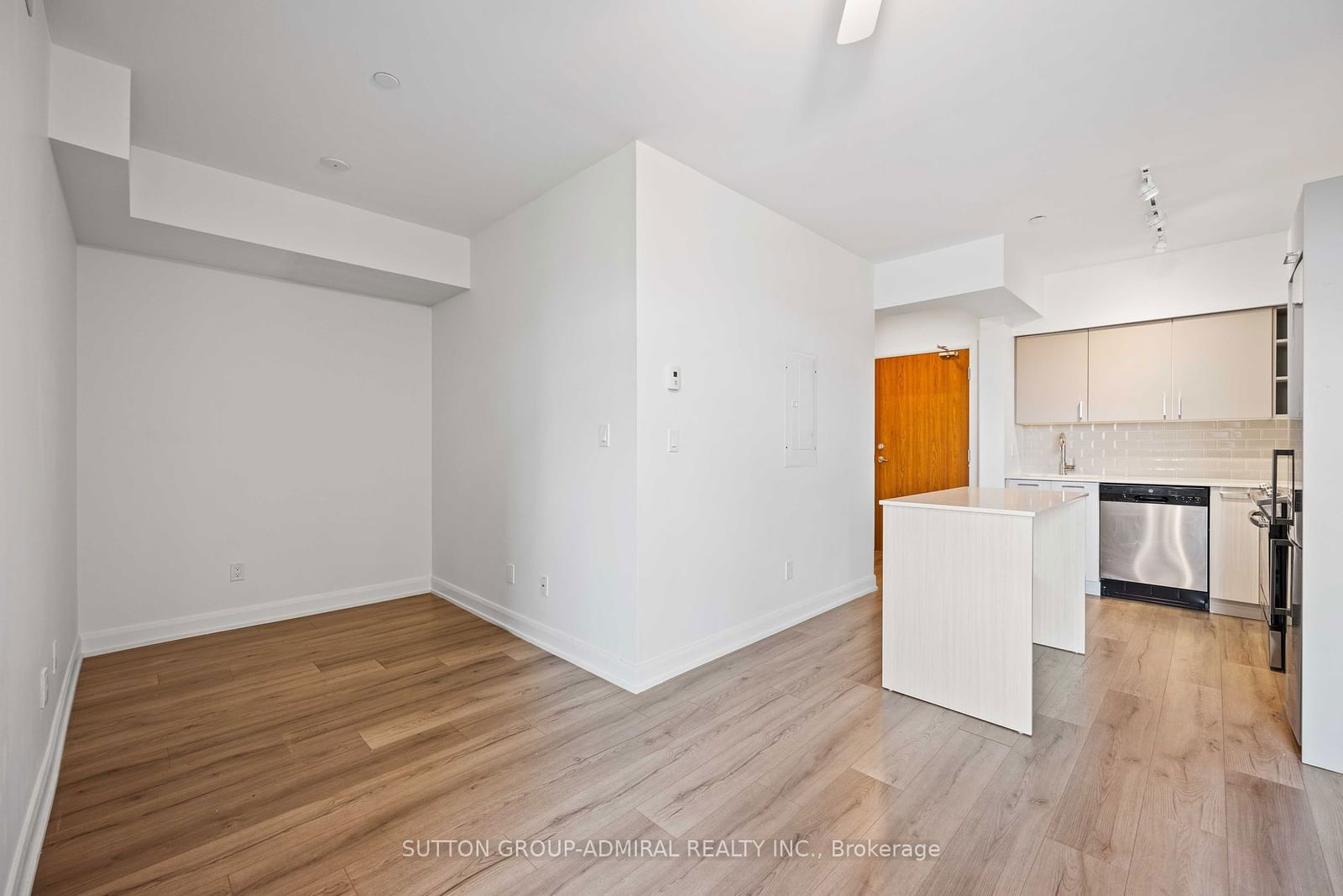 385 Osler St, unit 315 for sale - image #19