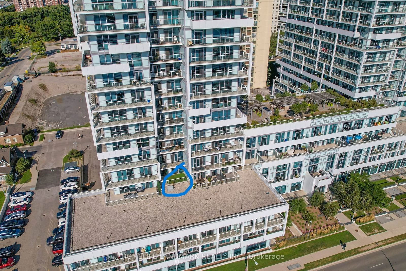 65 Speers Rd N, unit 418 for sale