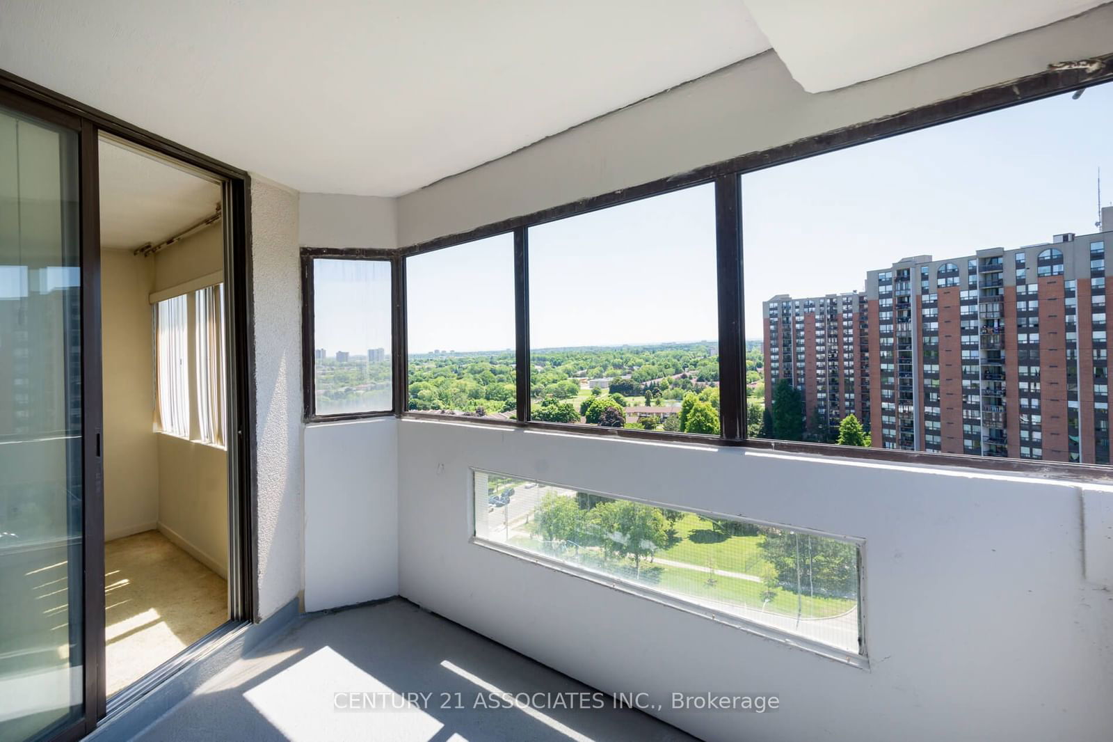 1580 Mississauga Valley Blvd, unit 1411 for sale