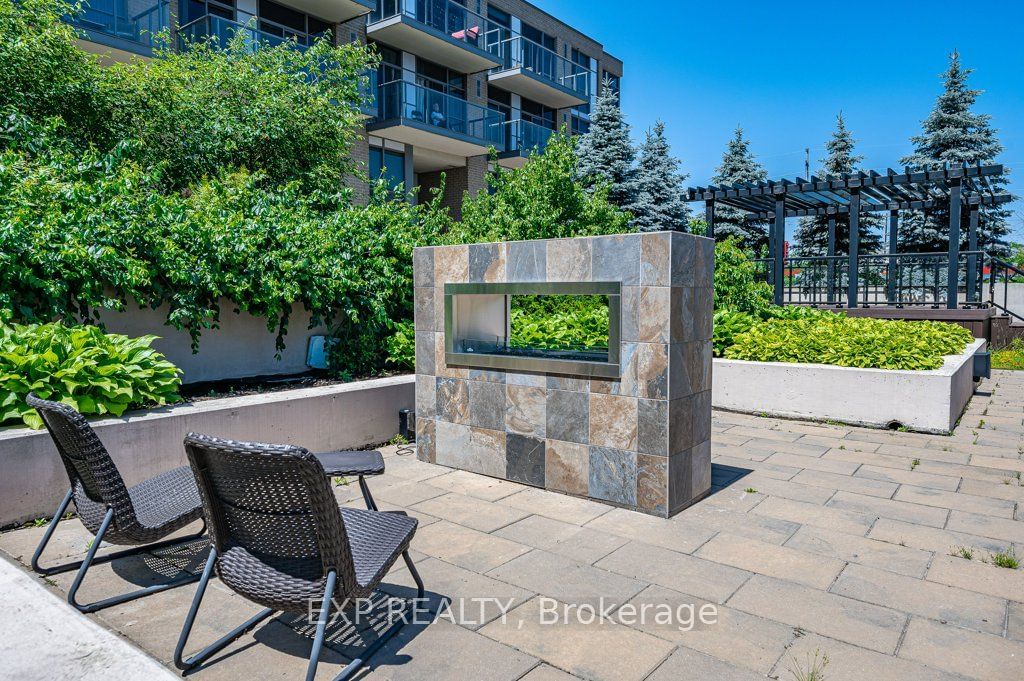 1940 Ironstone Dr, unit 904 for sale - image #16