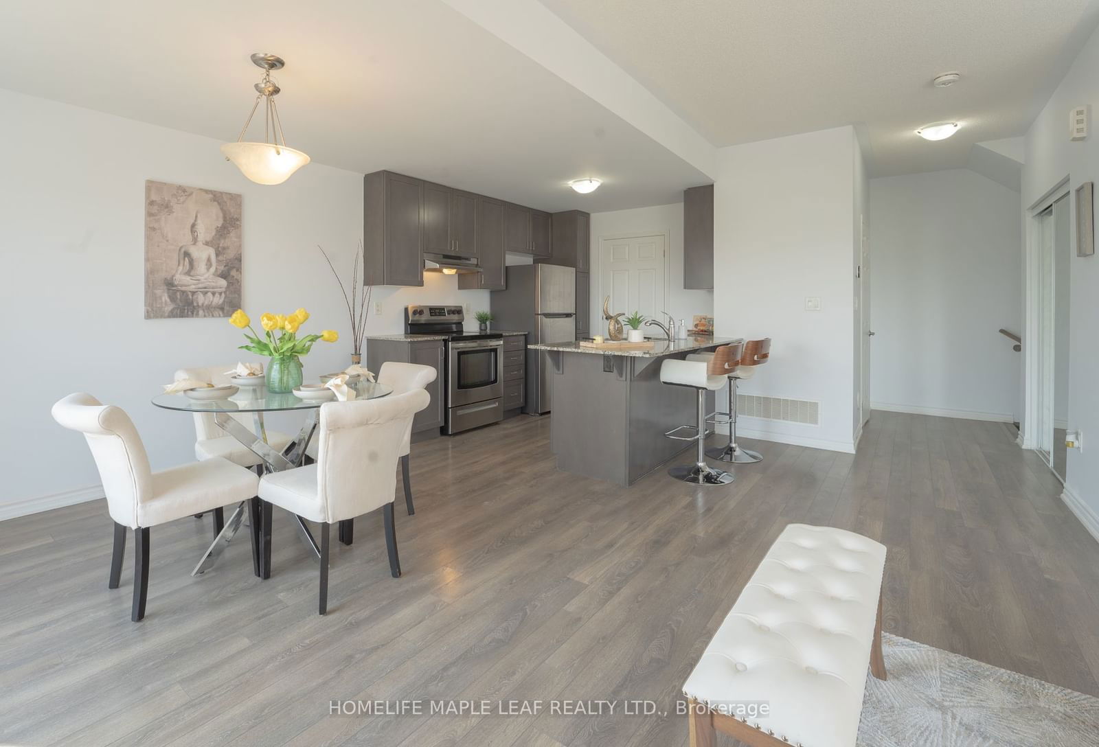 220 Lagerfeld Dr, unit 14 for sale