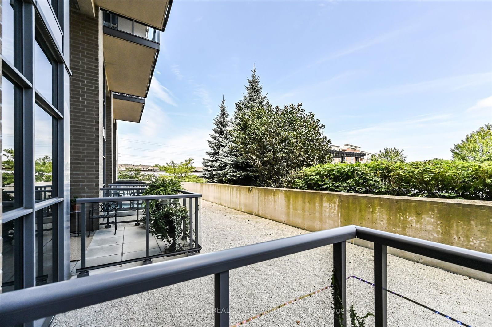 1940 Ironstone Dr, unit 225 for sale - image #32